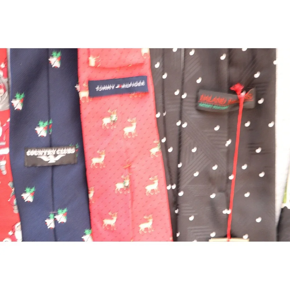 Mens Christmas Holiday Necktie Lot 12pc Looney Tunes Tommy Hilfiger Hugo Boss